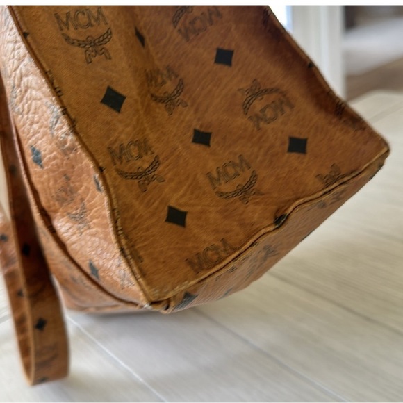 Mcm Visetos Monogram carry all tote authentic hang bag - Picture 12 of 16